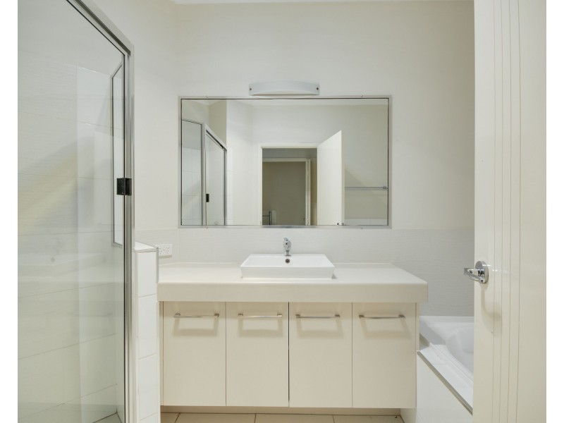 Unit 5/38 Victory Street, Newtown QLD 4350