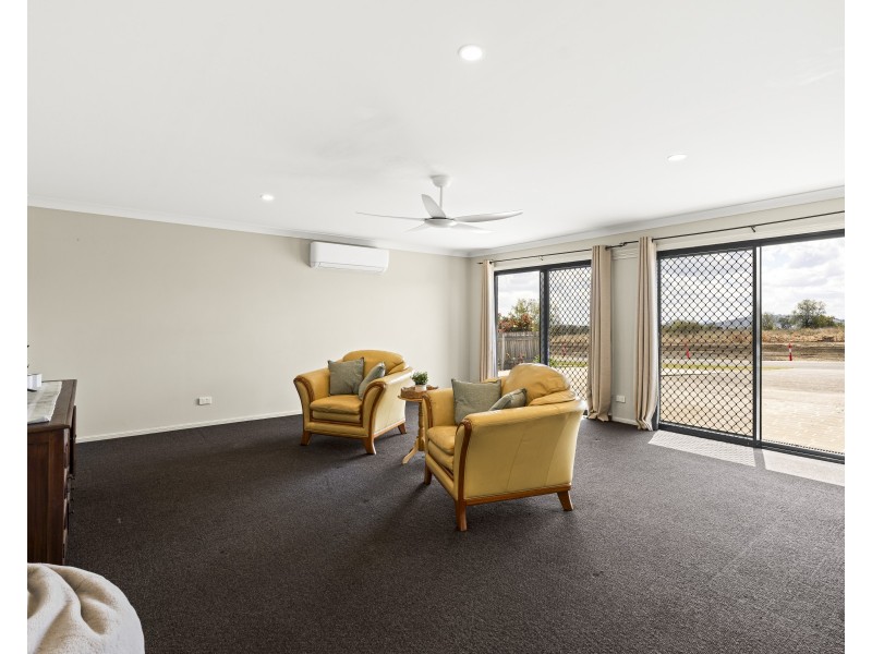 34 Shoesmith Road, Westbrook QLD 4350