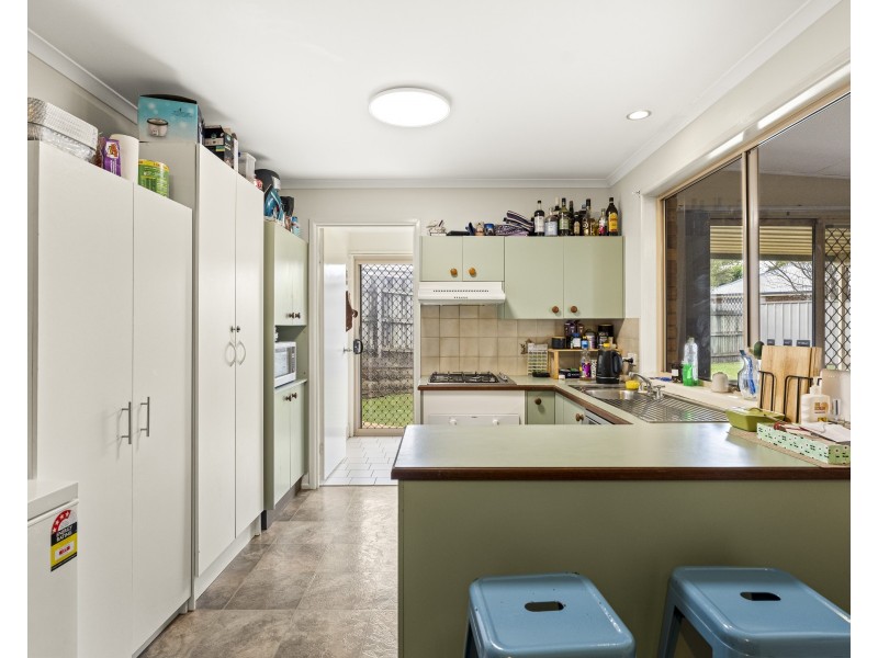 2 Satinwood Court, Glenvale QLD 4350