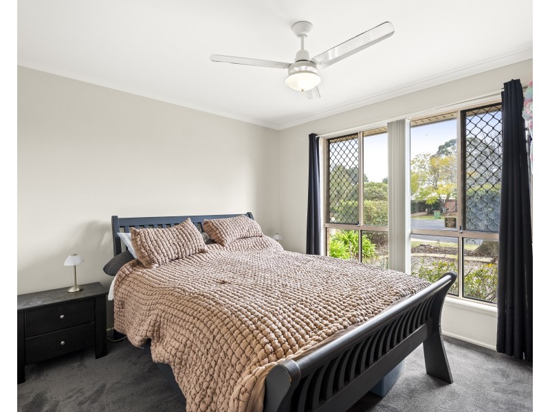 2 Satinwood Court, Glenvale QLD 4350