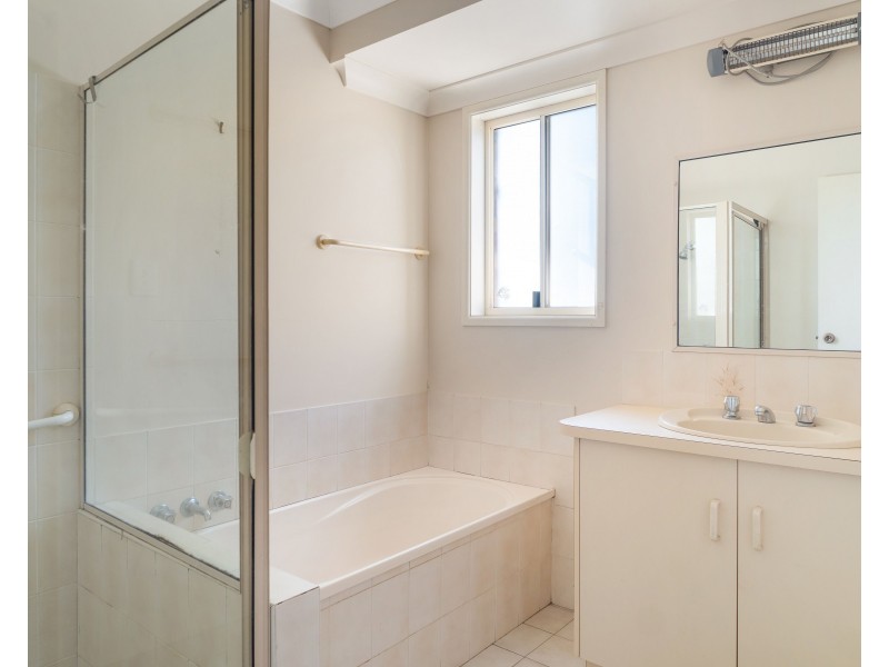 1 Cardinal Court, Warwick QLD 4370