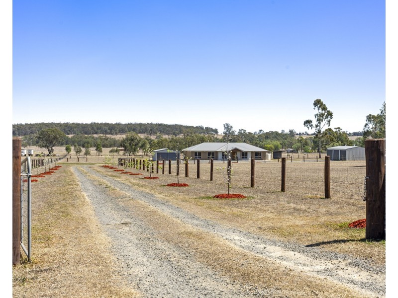 161 Mocatta Street, Goombungee QLD 4354
