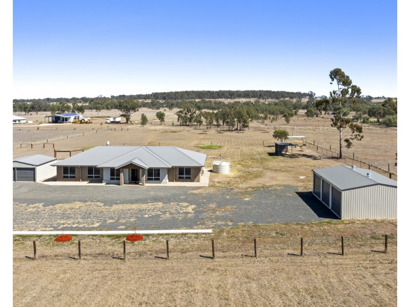 161 Mocatta Street, Goombungee QLD 4354