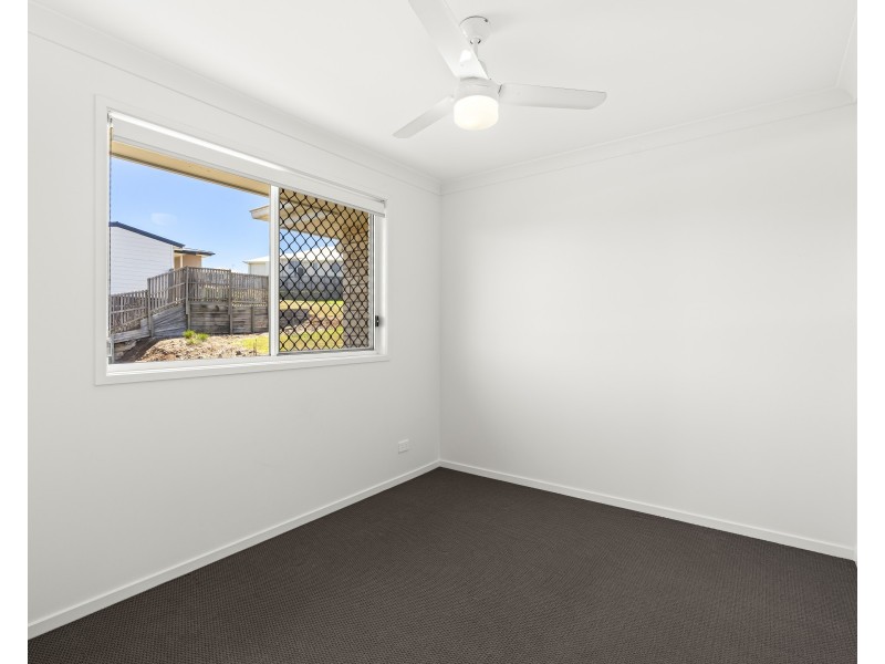 23 Wandsworth Street, Cranley QLD 4350
