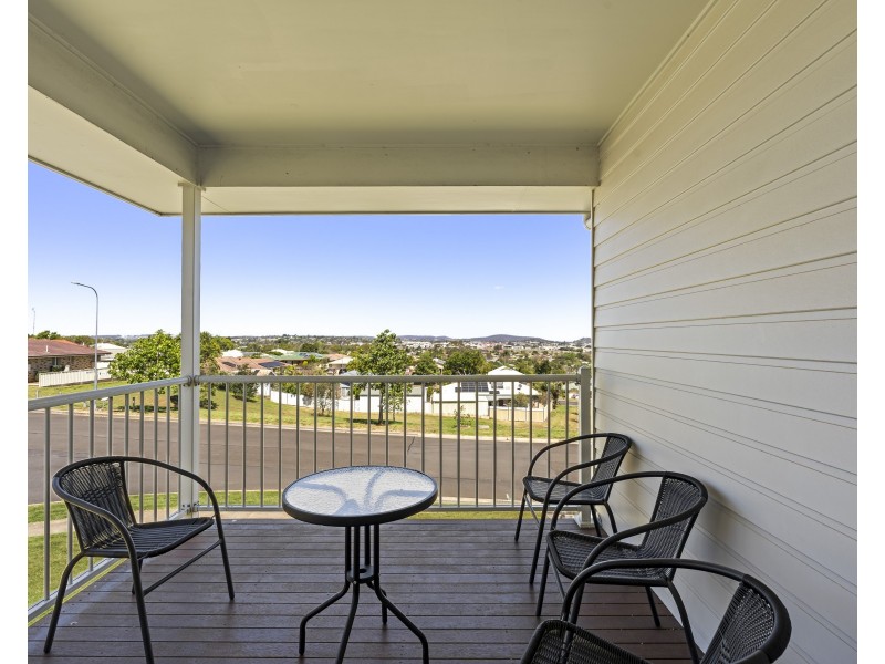 23 Wandsworth Street, Cranley QLD 4350