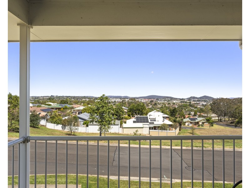 23 Wandsworth Street, Cranley QLD 4350