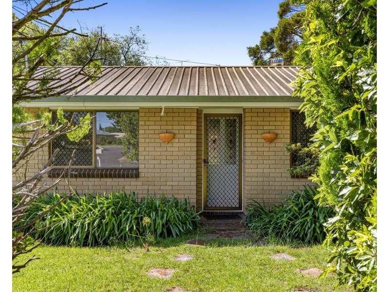 25 Rachel Street, Darling Heights QLD 4350