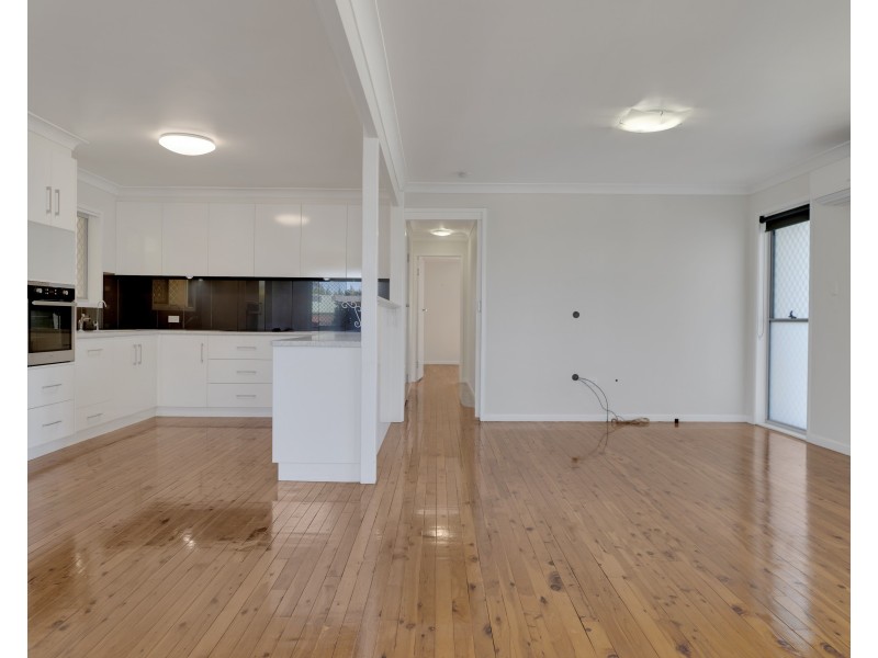 13 Leawarra Street, Wilsonton QLD 4350