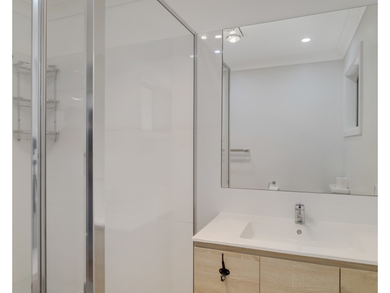 13 Leawarra Street, Wilsonton QLD 4350