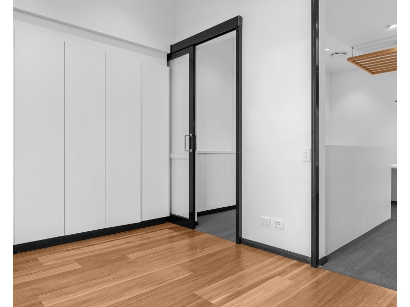 Suite 13/486 Ruthven Street, Toowoomba City QLD 4350