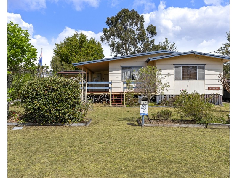 29 Albert Street, Crows Nest QLD 4355