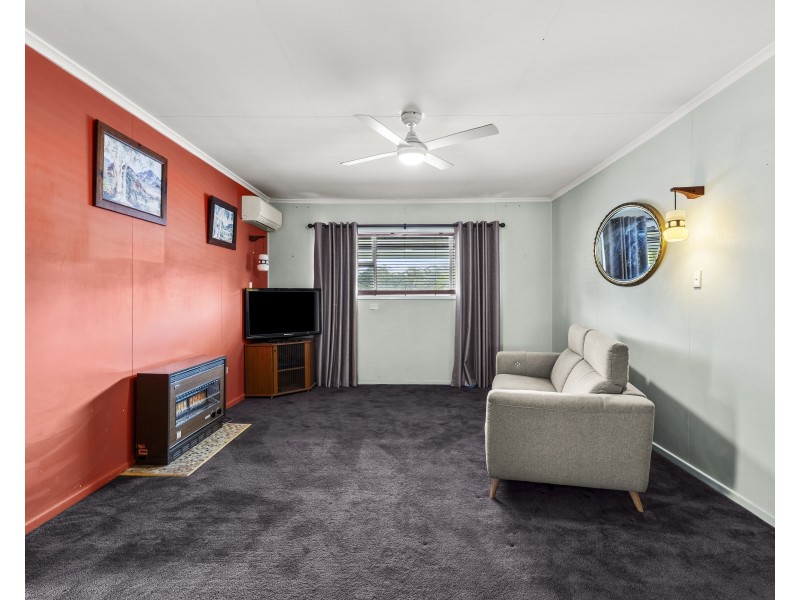 29 Albert Street, Crows Nest QLD 4355
