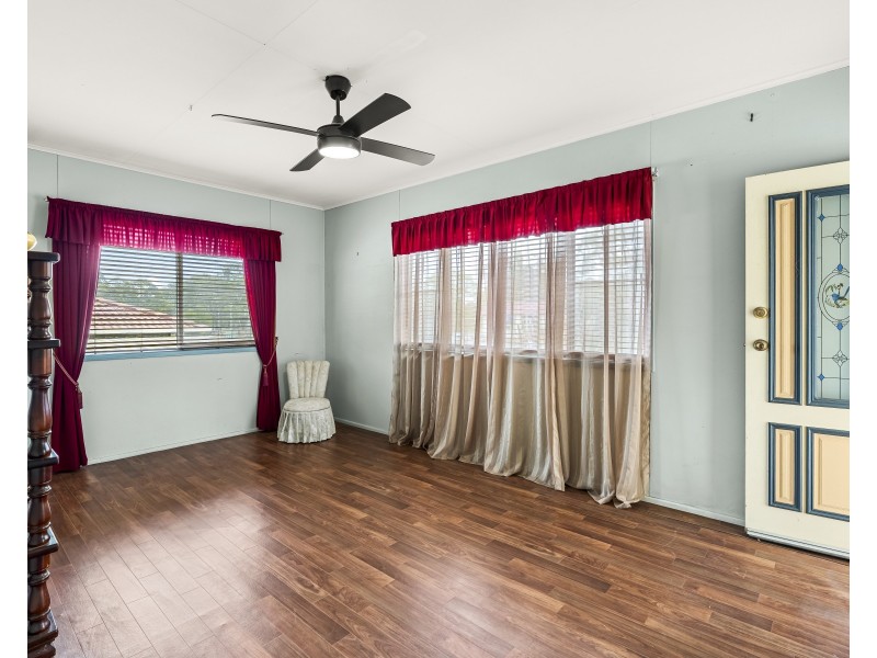 29 Albert Street, Crows Nest QLD 4355