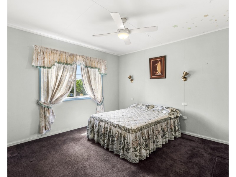 29 Albert Street, Crows Nest QLD 4355
