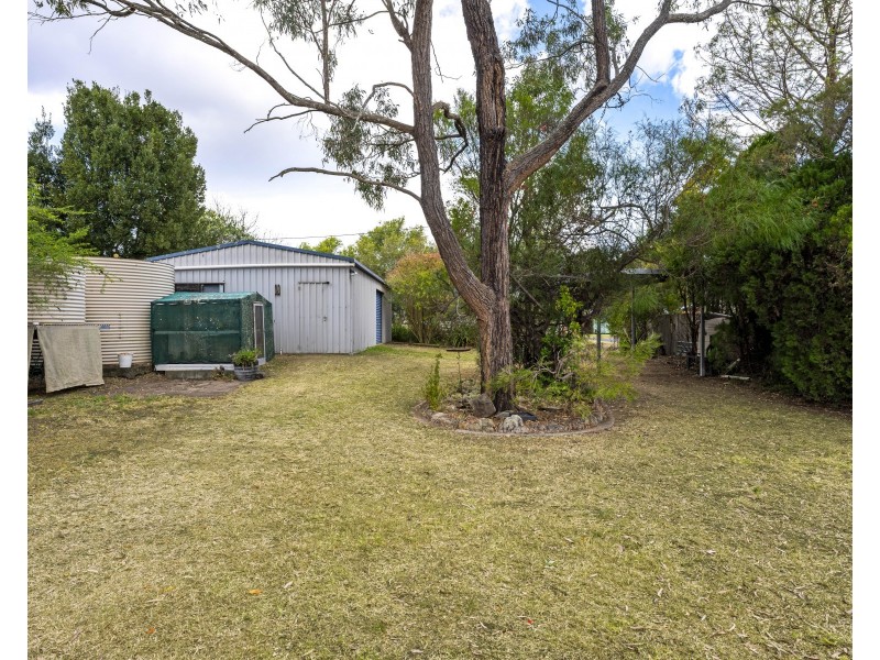 29 Albert Street, Crows Nest QLD 4355