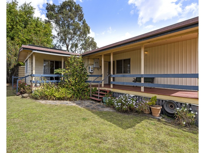 29 Albert Street, Crows Nest QLD 4355