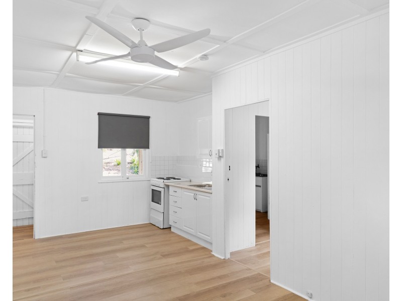 1/21 West Street, Newtown QLD 4305
