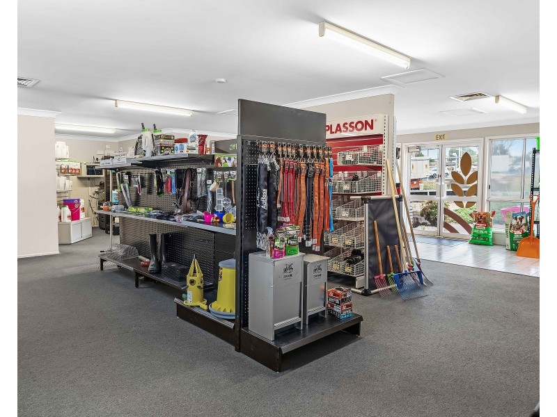105 McDougall Street, Wilsonton QLD 4350