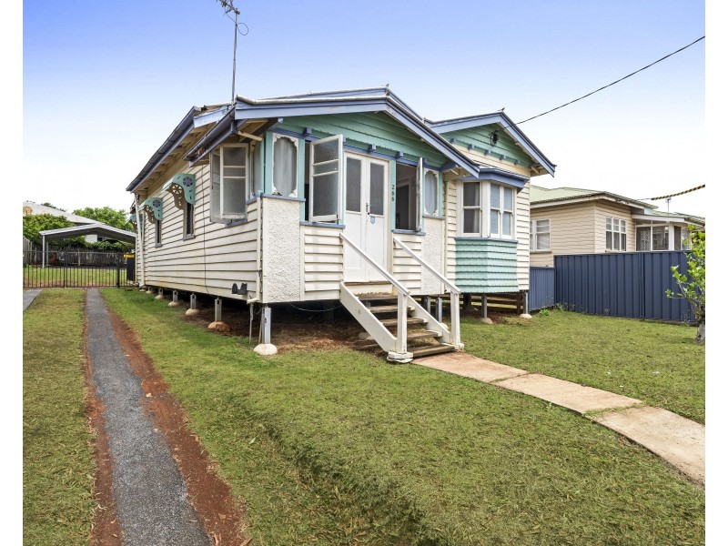 266 Bridge Street, Newtown QLD 4350