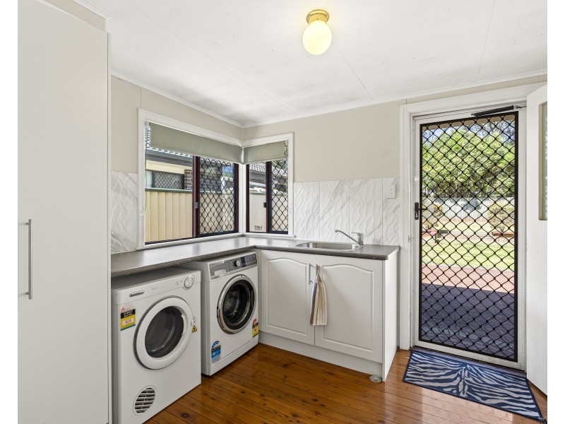 24 Weetwood Street, Newtown QLD 4350