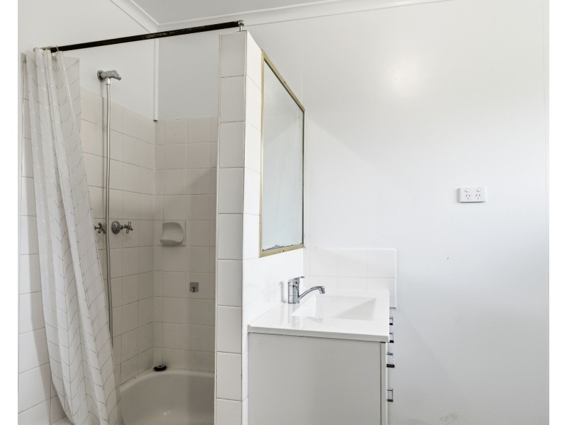 Unit 2/3 Boothby Street, Drayton QLD 4350