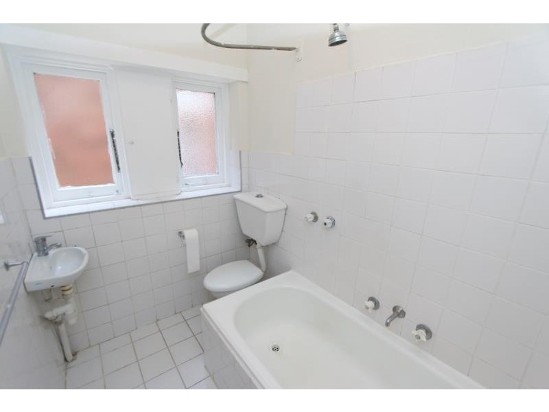 2/76 Curlewis Street, Bondi Beach NSW 2026