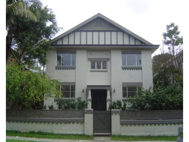 2/11A Flood Street, Bondi NSW 2026