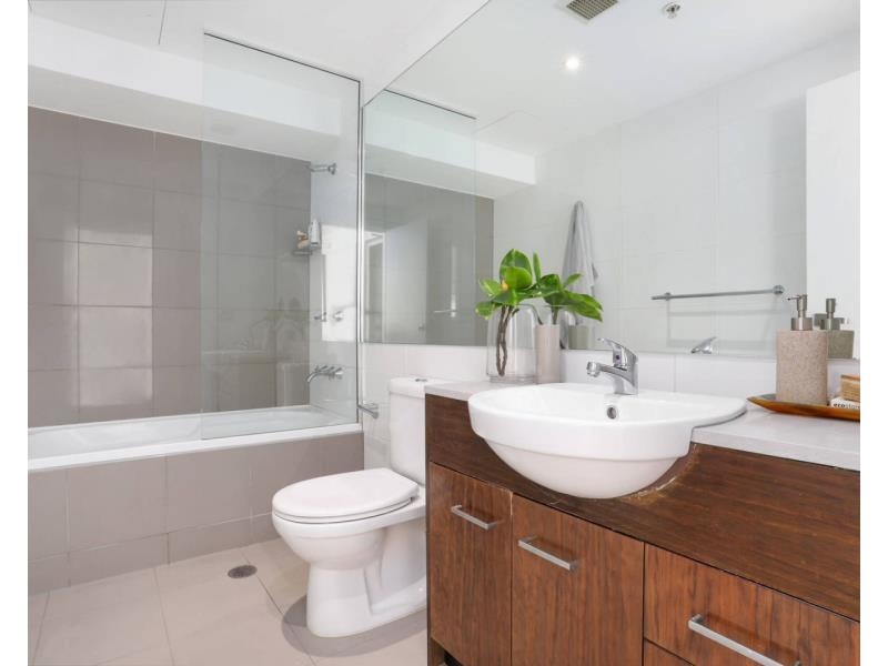 402/80 Ebley Street, Bondi Junction NSW 2022