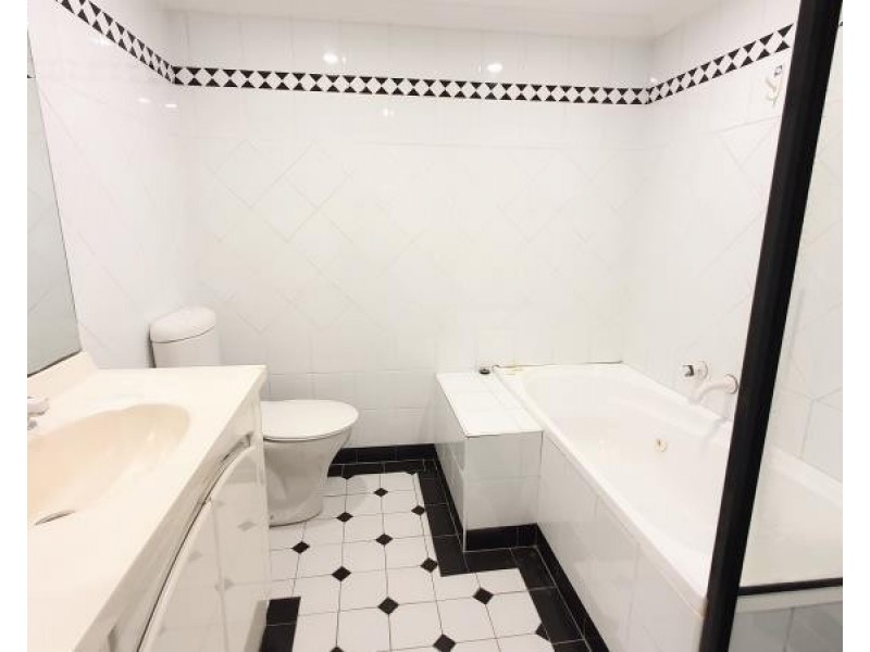 16/2 Llandaff Street, Bondi Junction NSW 2022