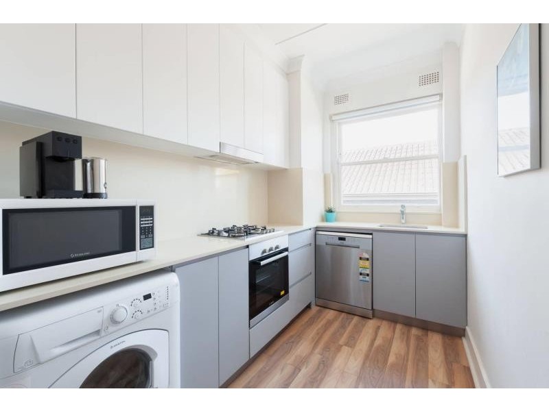 11/5 Hastings Parade, Bondi Beach NSW 2026