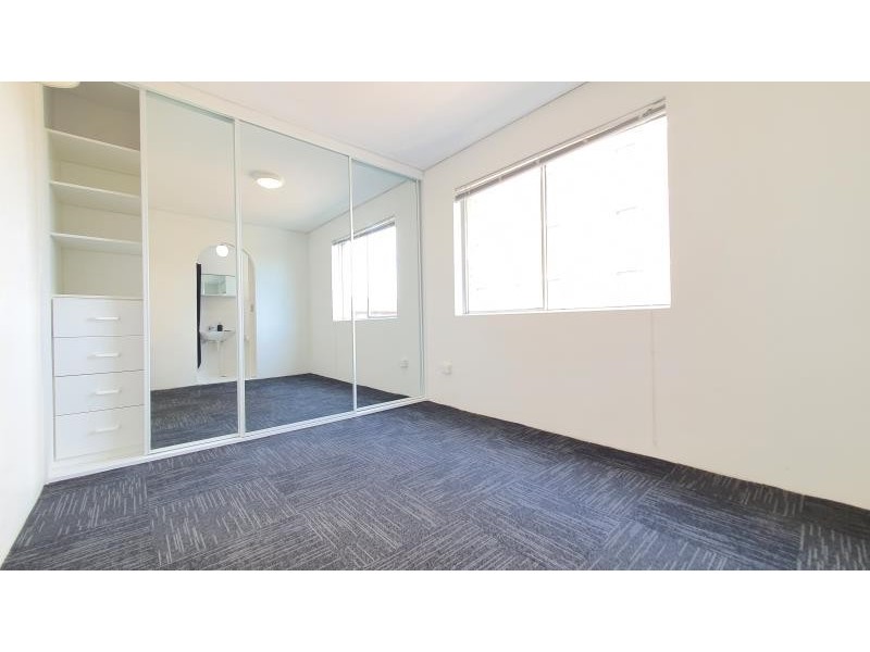 21/18 Boronia Street, Kensington NSW 2033