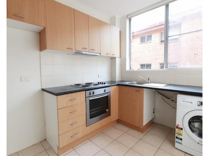 2/37 Penkivil Street, Bondi NSW 2026