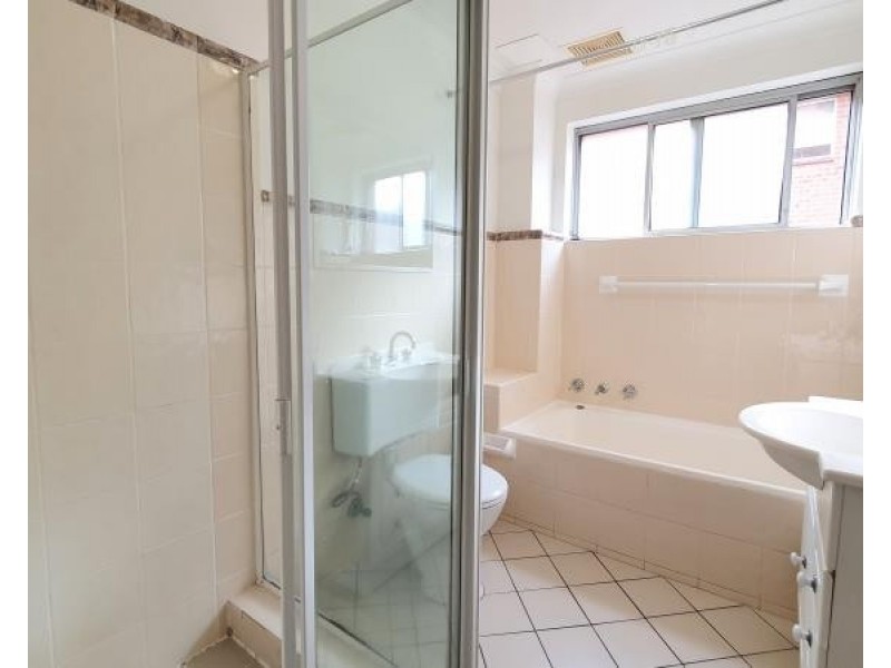 2/37 Penkivil Street, Bondi NSW 2026