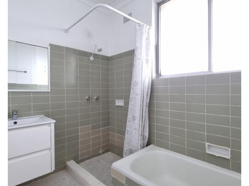 8/8 Kenilworth Street, Bondi NSW 2026