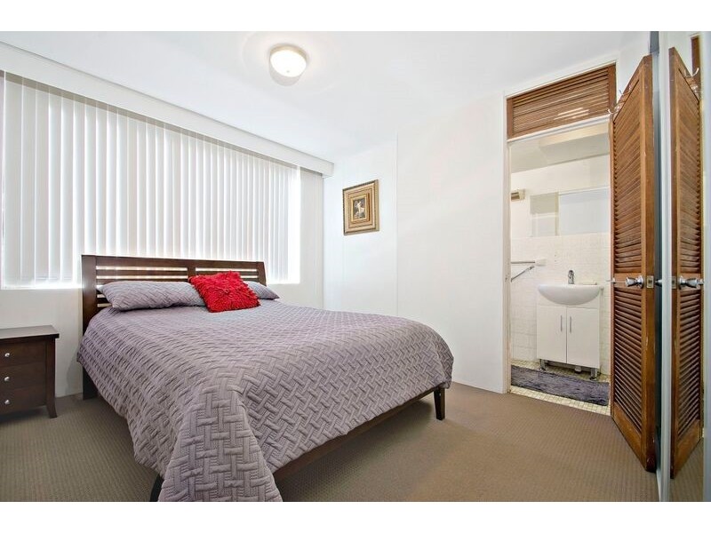 2/54 Penkivil Street, Bondi NSW 2026