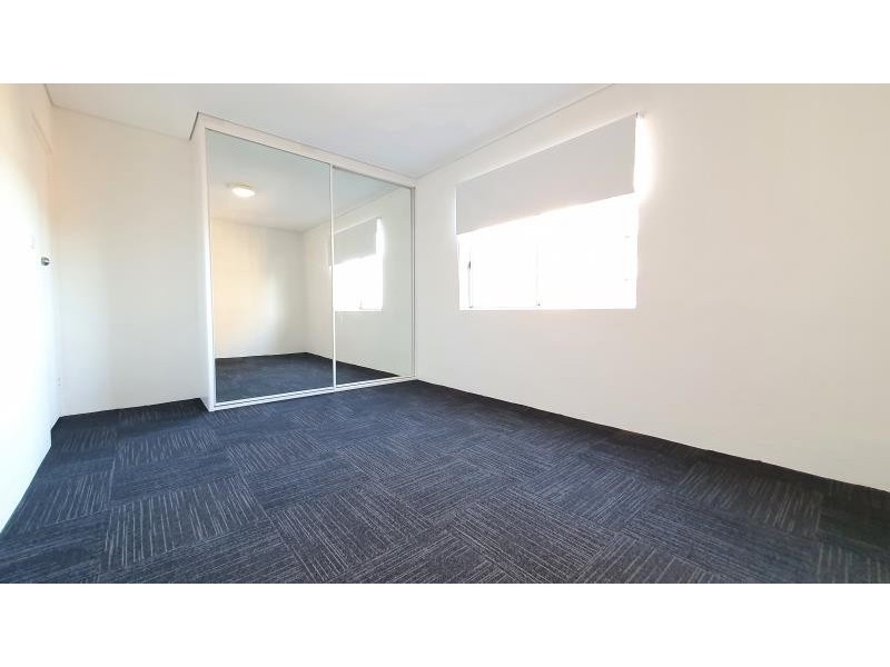 32/18 Boronia Street, Kensington NSW 2033