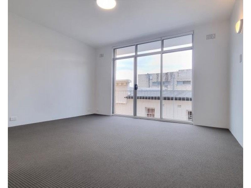 4/87 Curlewis Street, Bondi Beach NSW 2026