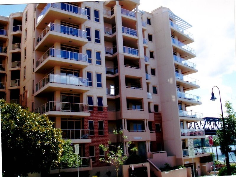 F202, 32 WARAYAMA PLACE, Rozelle NSW 2039