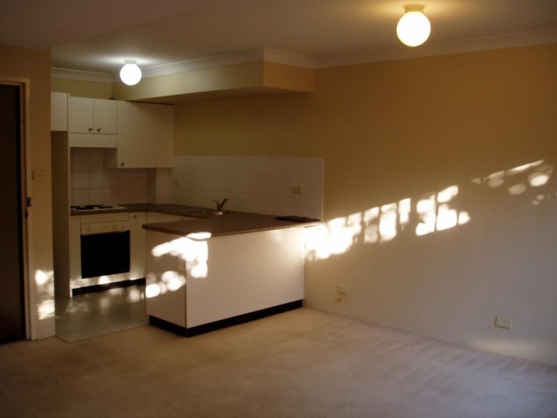 2/18 ROMA AVENUE, Kensington NSW 2033