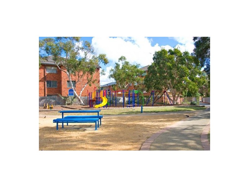 1/84 Mascot Drive, Eastlakes NSW 2018