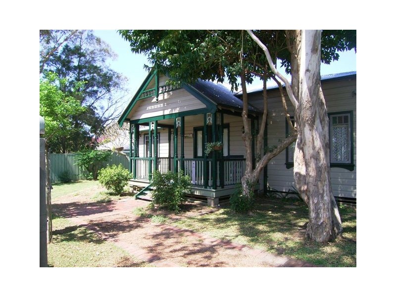112 Marks Point Road, Marks Point NSW 2280