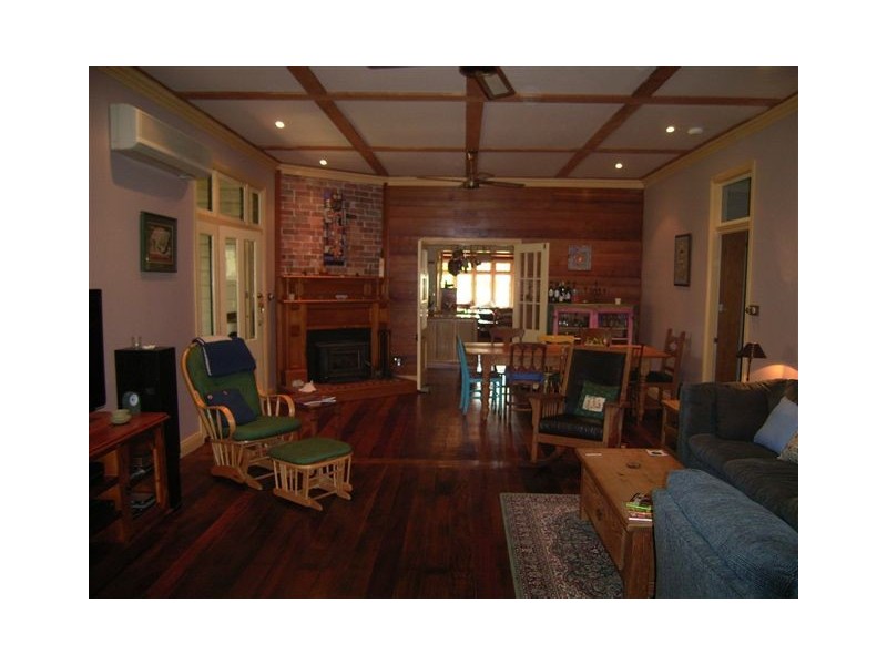 112 Marks Point Road, Marks Point NSW 2280