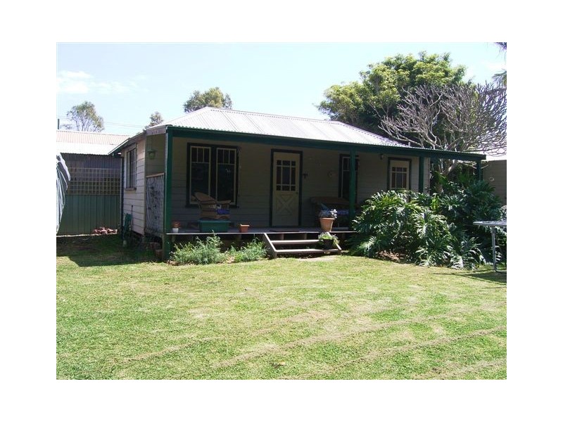 112 Marks Point Road, Marks Point NSW 2280