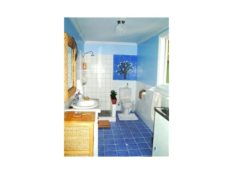 112 Marks Point Road, Marks Point NSW 2280
