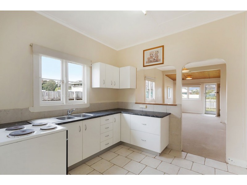 4 Barker Parade, Narooma NSW 2546