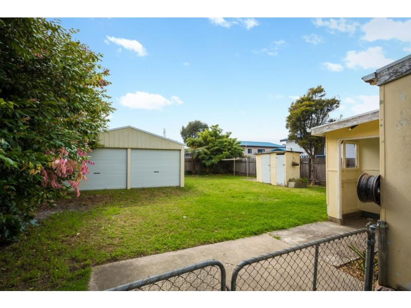 4 Barker Parade, Narooma NSW 2546