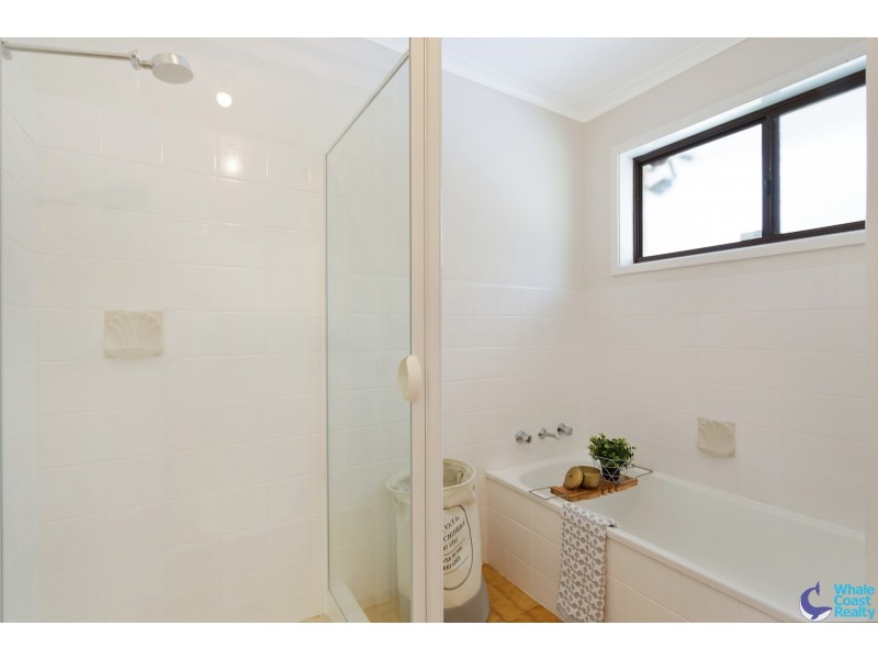 64 Binalong Street, Dalmeny NSW 2546