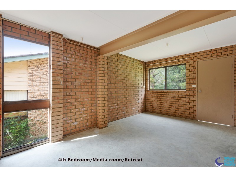 64 Binalong Street, Dalmeny NSW 2546