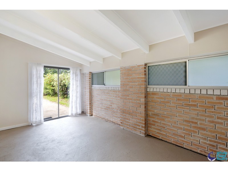 13 Mummaga Lake Drive, Dalmeny NSW 2546