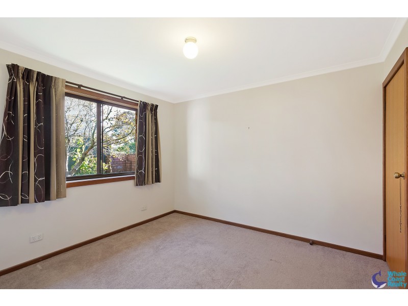 8 Woods Place, North Narooma NSW 2546